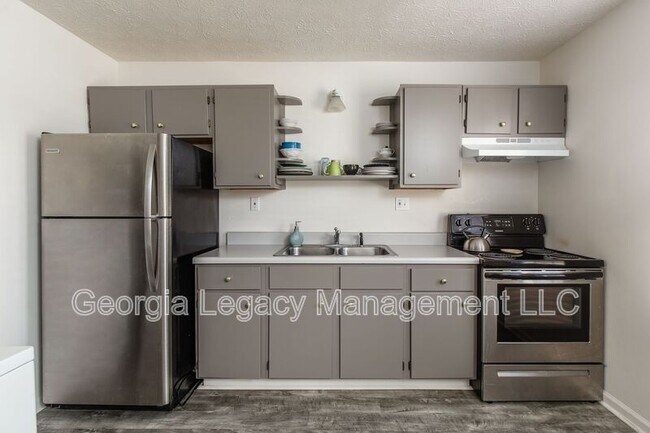 Building Photo - 1852 Faulkner Dr