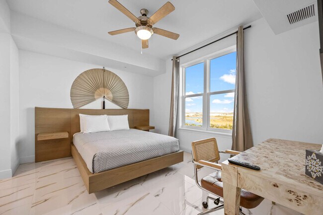 Building Photo - 605 Kemp St