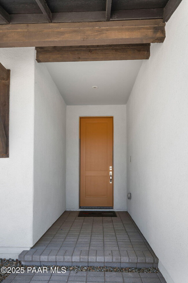 Building Photo - 1324 Rockwood Dr