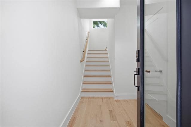 Building Photo - 4605 Belmont Ave