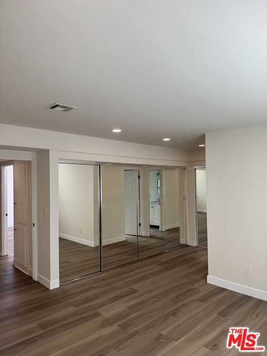 Building Photo - 4775 La Villa Marina