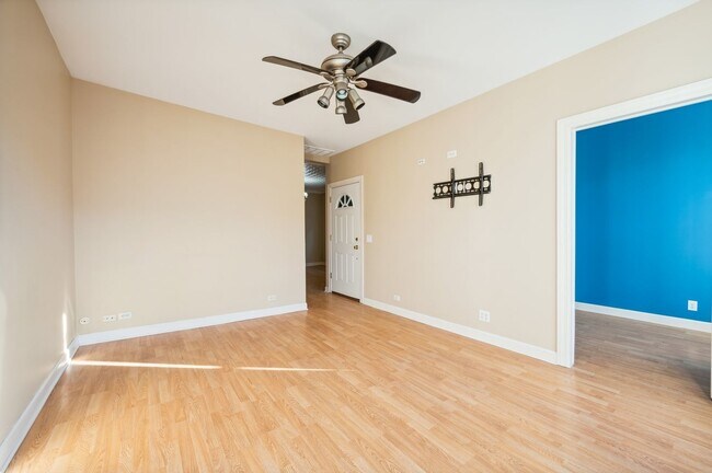 Building Photo - 1815 S Ruble St