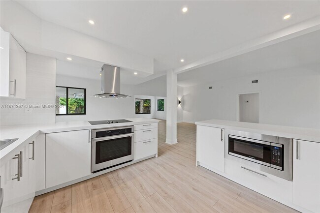 Building Photo - 7525 Adventure Ave