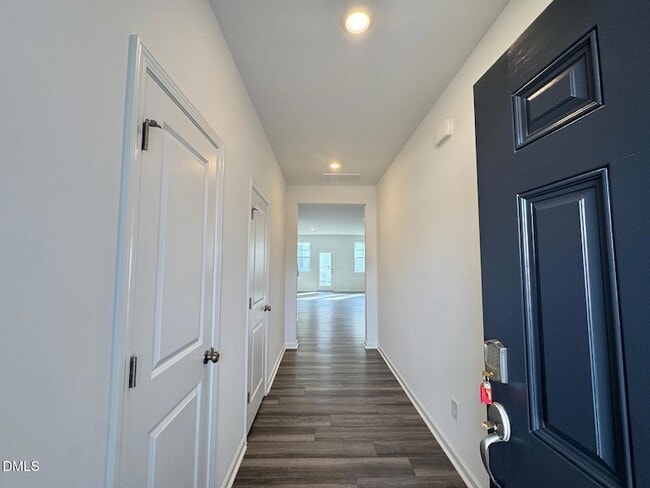 Building Photo - 233 Lily Patch Ln