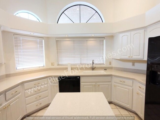 Building Photo - 7793 E Marquise Dr