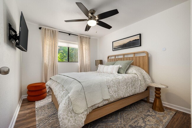 Building Photo - 2812 N Auburn Ct