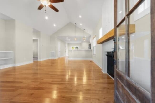 Building Photo - 155 Piney Ln