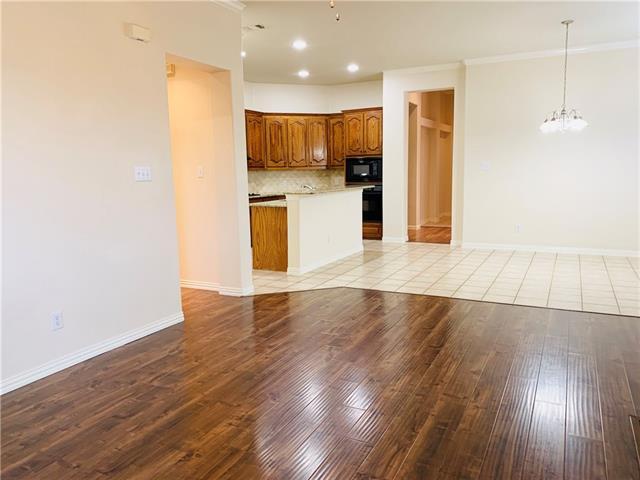 Building Photo - 1505 Somerset Dr