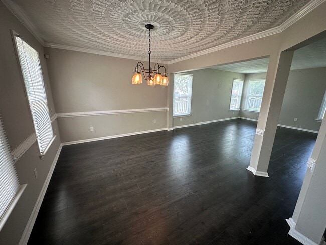 Building Photo - Call Amanda Tate at (757)289-6810 for more information