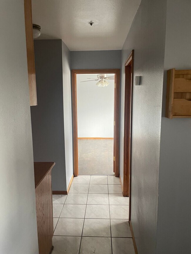 Building Photo - COMING SOON! APPLE VALLEY DESERT KNOLLS 4 ...