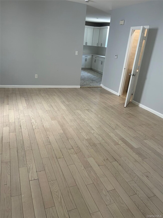 Building Photo - 3708 Dyre Ave