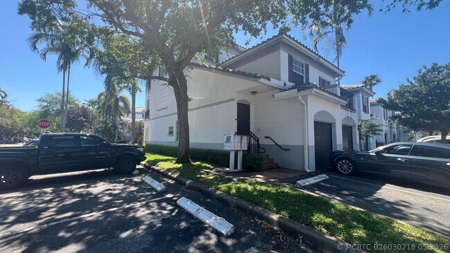 Building Photo - 735 SW 148th Ave