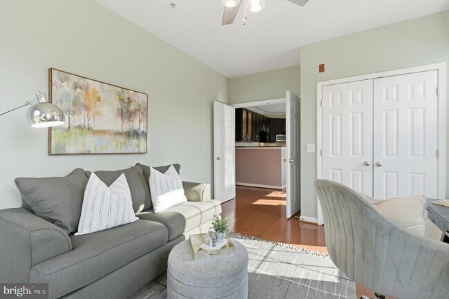 Building Photo - 2465 Army Navy Dr