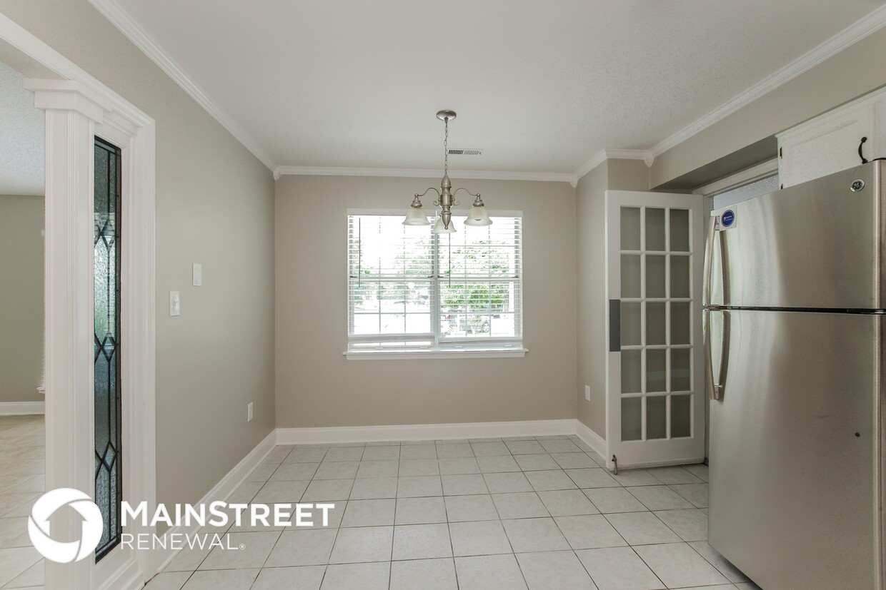Building Photo - 13701 Dealtry Ln