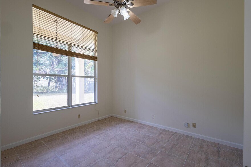 Building Photo - 6428 Garden Ct