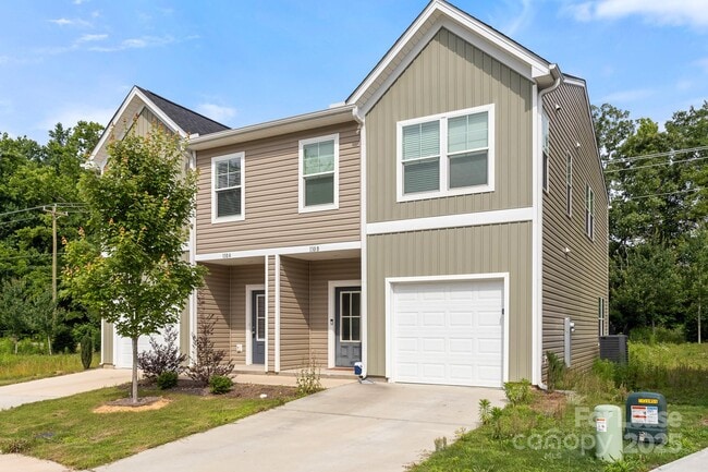 Building Photo - 110 Blakeslee Ct