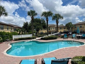 Building Photo - 3877 Island Way