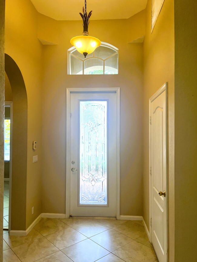 Building Photo - 6120 Spring Lake Terrace