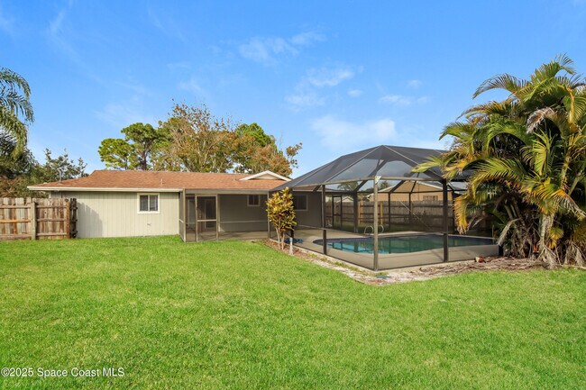 Building Photo - 1130 Emerald Rd SE