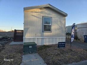 Building Photo - 3401 N Walnut Rd