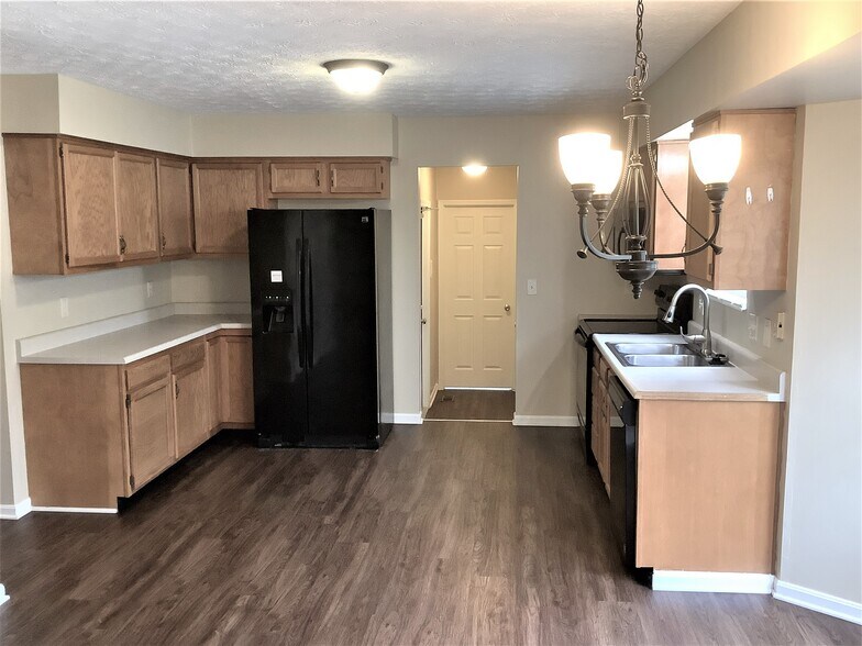 Building Photo - 4408 Moselle Dr