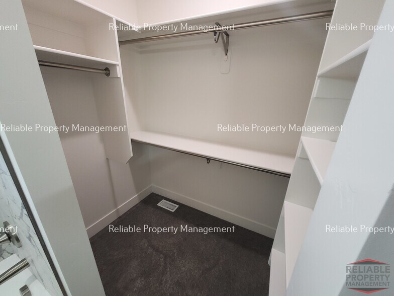 Building Photo - 347 Eliza Joy Ln