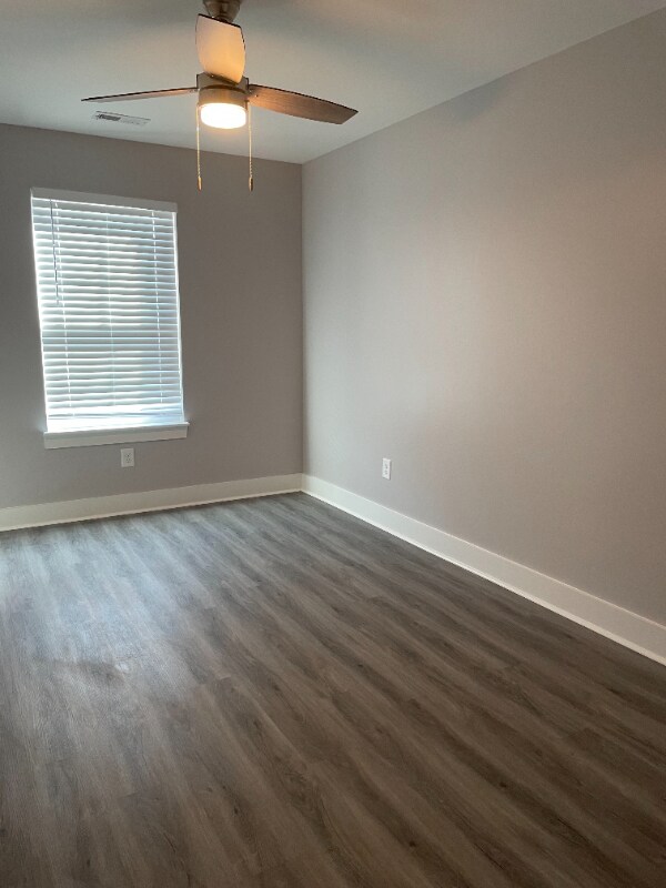 Building Photo - 4417 Jersey Pike