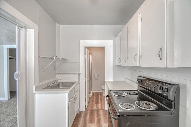 Building Photo - Affordable Campus Rental Home
