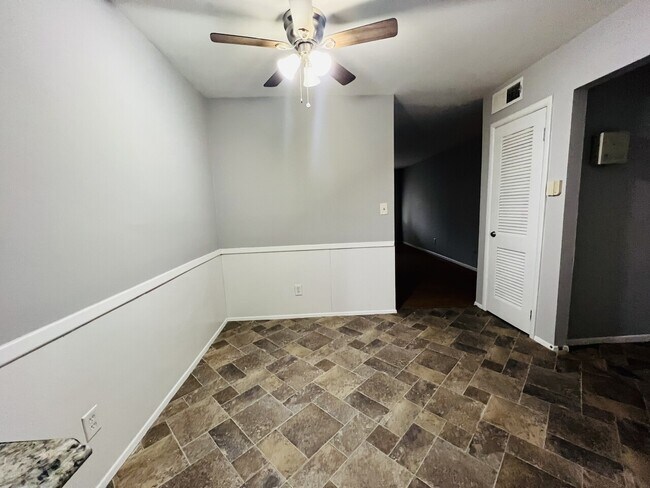 Building Photo - BOLDEN SPRINGS APARTMENTS