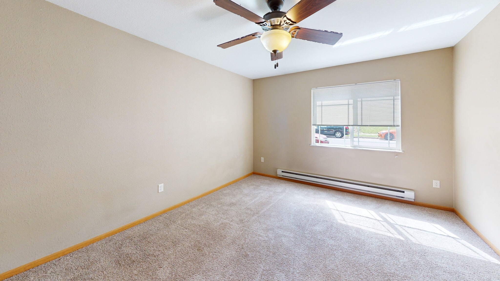 Building Photo - 420 11th St N