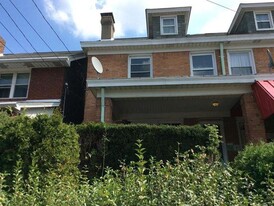 Building Photo - 3258 Dawson St