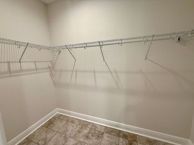 Building Photo - Gorgeous, Modern 2/2 Duplex in Orange City!