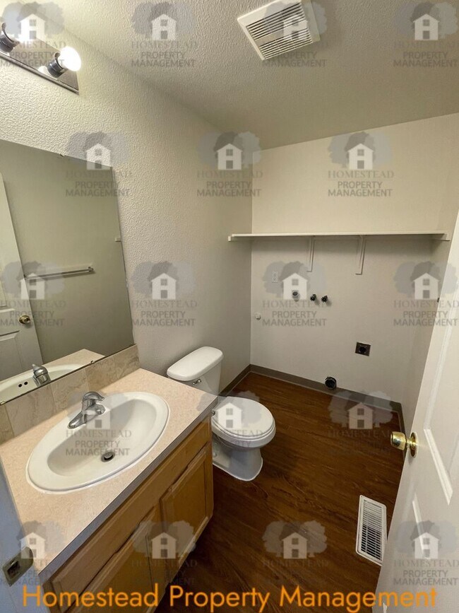 Building Photo - 166