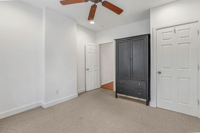 Building Photo - 918 N 26th St