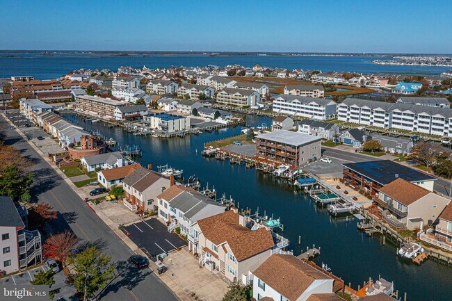 Building Photo - 148 Captains Quarters Rd