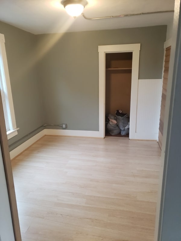 Building Photo - 150 Washington St