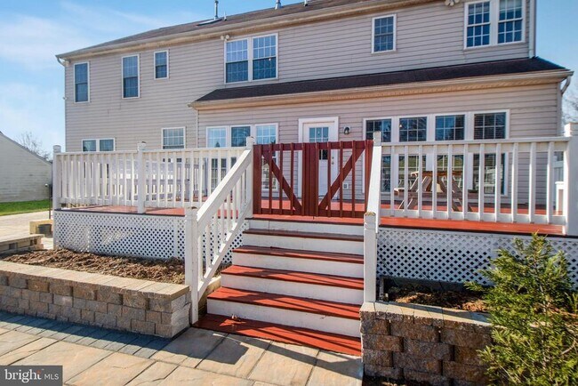 Building Photo - 15309 Lions Den Rd