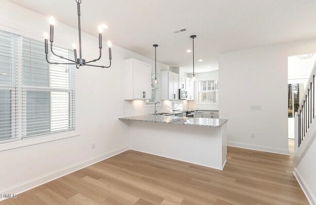 Building Photo - 4801 Gossamer Ln