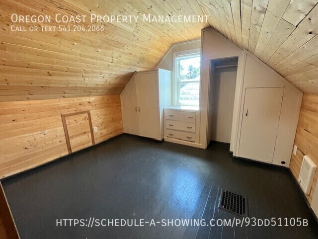 Building Photo - 3039 NW Oar Dr