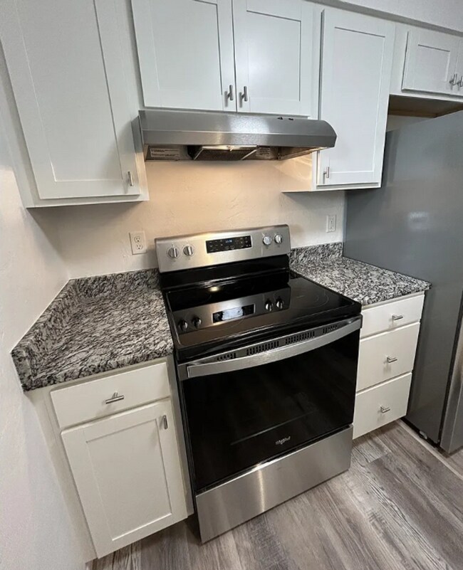 Building Photo - 2253/2255 Shadylane Drive