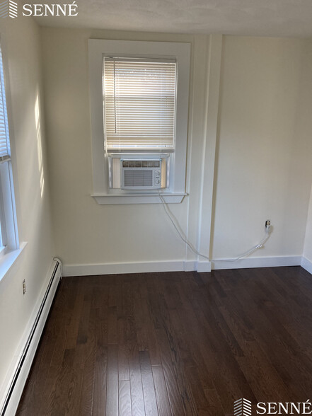 Building Photo - 145 Highland Ave