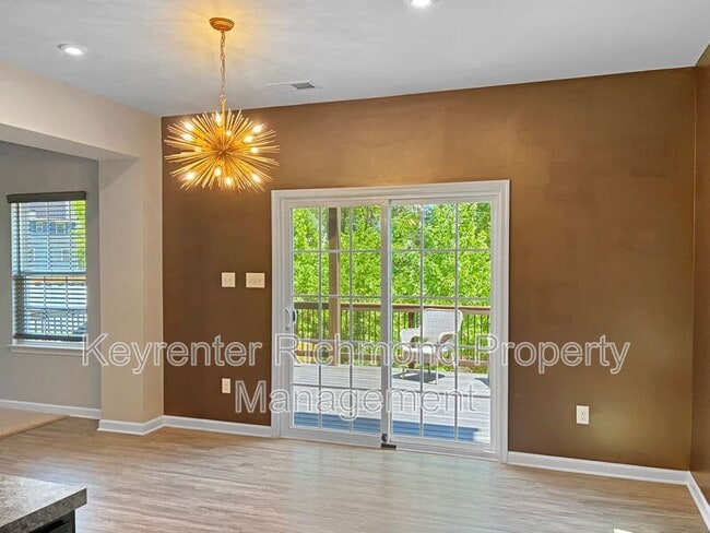 Building Photo - 4333 Kenmare Ln