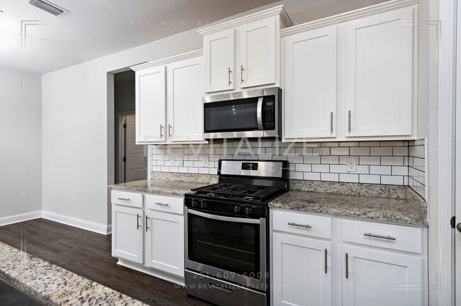 Building Photo - Modern 4BR 2 BA Home in Spanish Fort