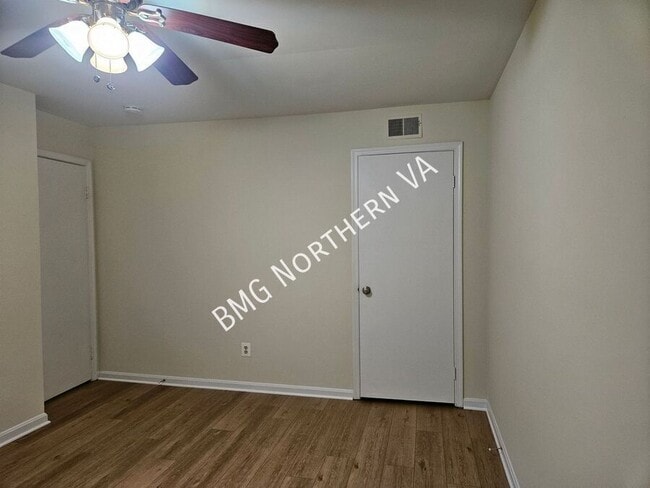 Building Photo - 9103 Vosger Ct