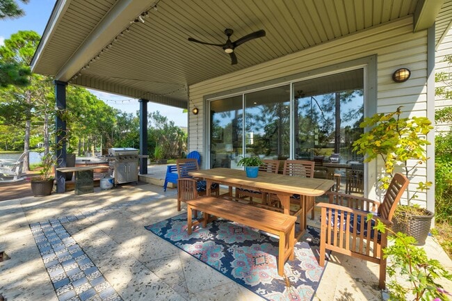 Building Photo - One of a Kind! Santa Rosa Beach Main home ...