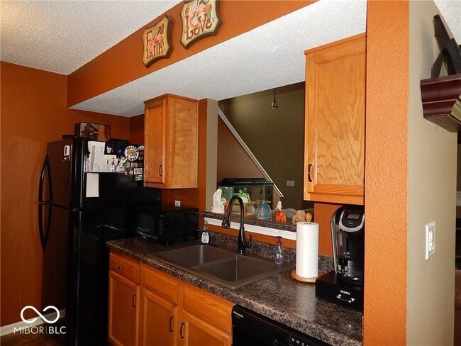 Building Photo - 6452 Cradle River Dr