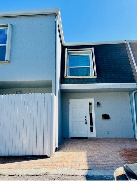 Building Photo - 314 Sunshine Dr