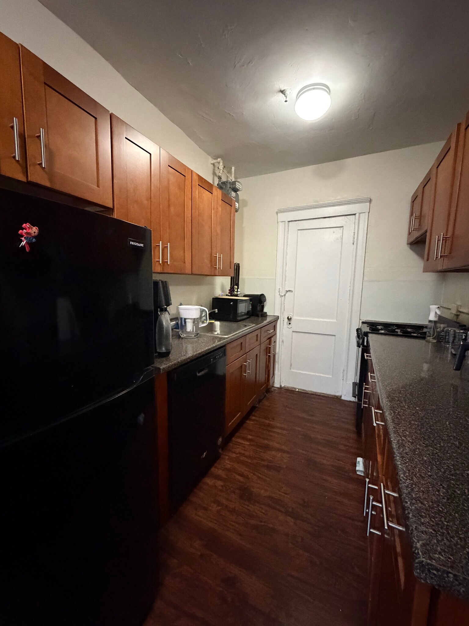 Building Photo - 463 Commonwealth Ave