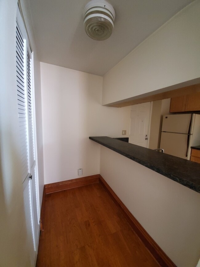 Building Photo - 308 Laurel St