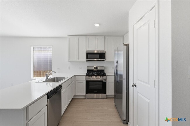 Building Photo - 310 Trinity River Holw